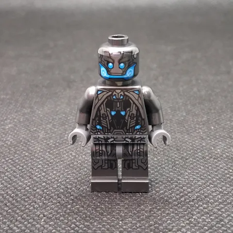 Lego Ultron Sentry 76029 Avengers Age of Ultron Super Heroes Minifigure Mini Fig