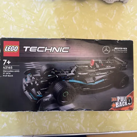 LEGO Technic Mercedes-AMG F1 W14 Performance Pull-Back Petronas Formula One Team