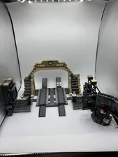 LEGO The Batman Batcave: The Riddler Face-off incomplete- No minifigures etc