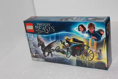 Lego Fantastic Beasts Grindelwald's Escape Set 75951 New, Sealed!