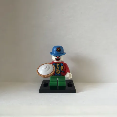Lego Small Clown Minifigure Collectible Series 5 CMF Complete Pie Flower Hat