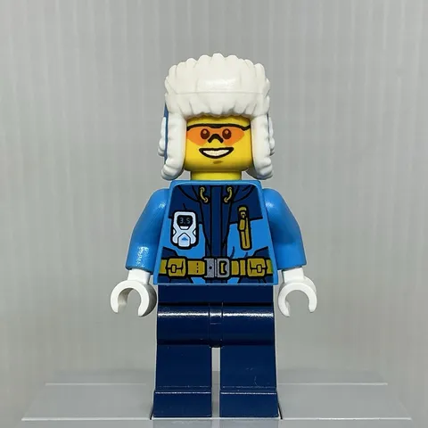 LEGO City cty0928 Arctic Explorer Ushanka Hat Sunglasses Minifigure 60192 60195