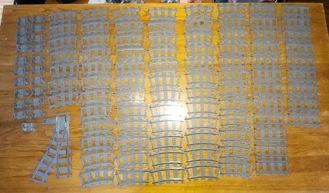 Lot Of Grey Lego Train Track 66 Curved, 1 Switch Tracks, 21 Straight 30 Bendy