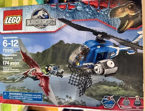 LEGO Jurassic World Pteranodon Capture 75915 174pc Complete Set Box