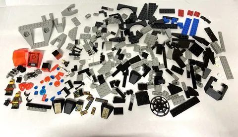 LEGO System 2153 Set Robo  Stalker Set. Released in 1997- read