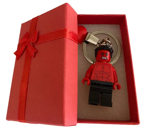 Lego Red Hulk Keychain minifigures & Present Box - 43  Superhero