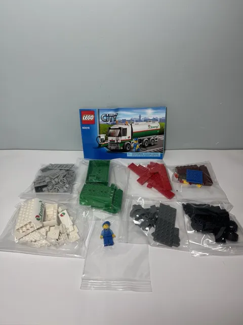 Lego City Octan Tanker Truck Set 60016 - 100% Complete + Instructions (No Box)