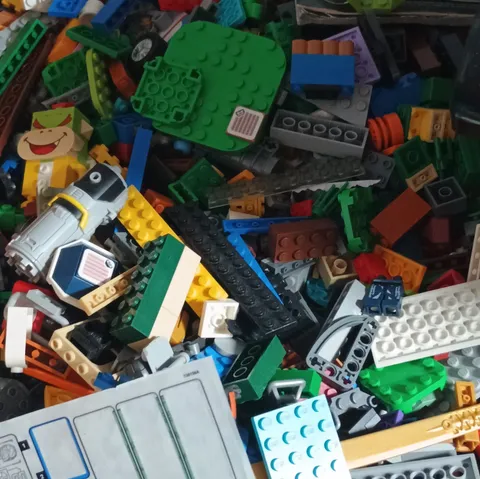 LEGO Bulk Lot Multicolor Bricks Pieces Parts w/ Manual 76186