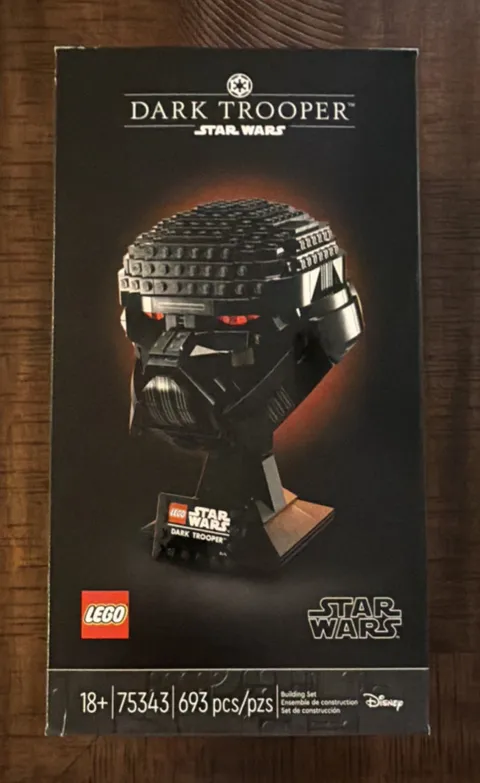 LEGO Star Wars Dark Trooper Helmet 75343 Display Stand 693 pcs NIB