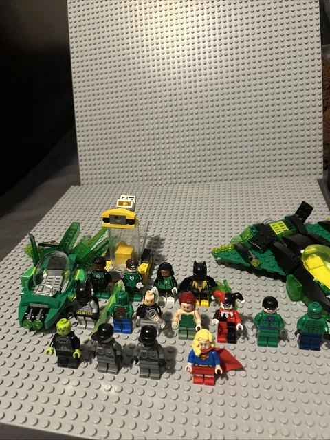 Huge Lot Of Lego Batman 2006 Killer Croc Harley Quinn Alfred Green Lantern Sets