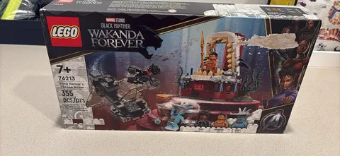 LEGO Marvel 76213 King Namor's Throne Room 355pcs box has slight damage on front