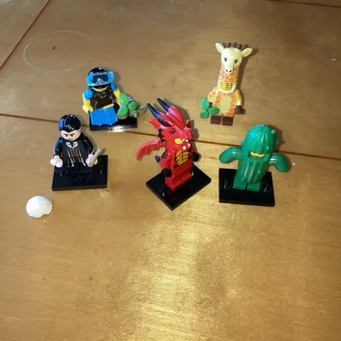 LEGO Minifigure Lot (5) Cactus Dragon Giraffe Sea rescuer Percival Graves 18 20 