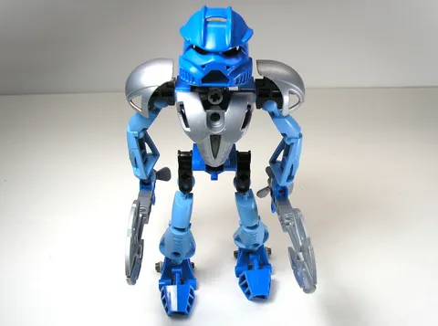 2002 LEGO Bionicle Toa Nuva Gali Nuva set #8570 complete