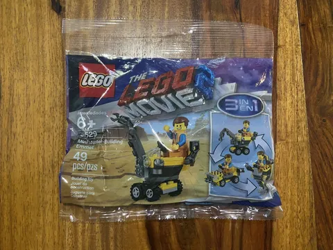 LEGO Movie-2 Polybag #30529 Master Building Emmet 3 -in-1, New, Sealed Retired