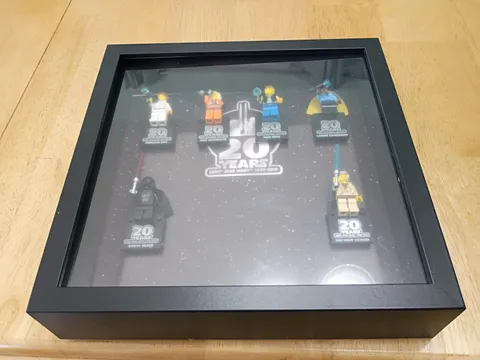 LEGO Star Wars 20th Anniversary Complete Set Of Minifigures With Custom Case.