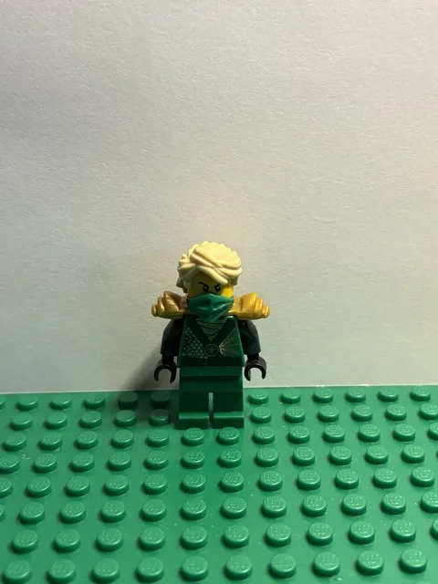 LEGO Rebooted Lloyd Green Ninja Minifigure