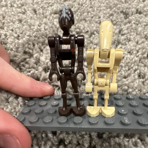 LEGO Star Wars Battle Droid Minifigures Dark Brown Plastic Pieces