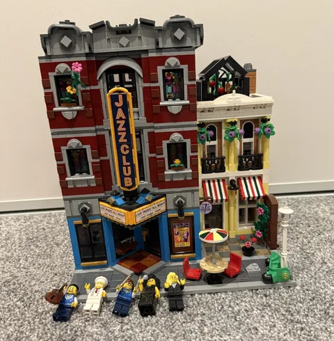 LEGO Icons: Jazz Club 10312 Retired Modular w Minifigures Rare Retired