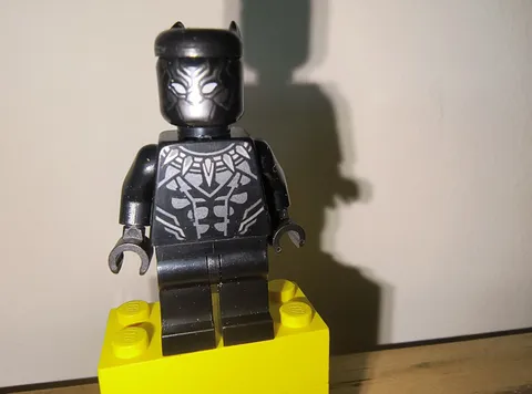 LEGO Black Panther Marvel Minifigure Plastic Toy Figure $0 Ship W/ Combined Ship