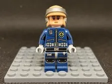 Lego Minifig „Robo SWAT“ Body, Female head, Star Wars Rebel Trooper Helmet