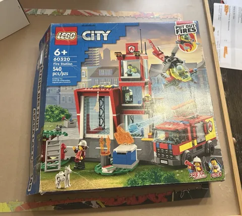 LEGO City: Fire Station (60320) INCOMPLETE