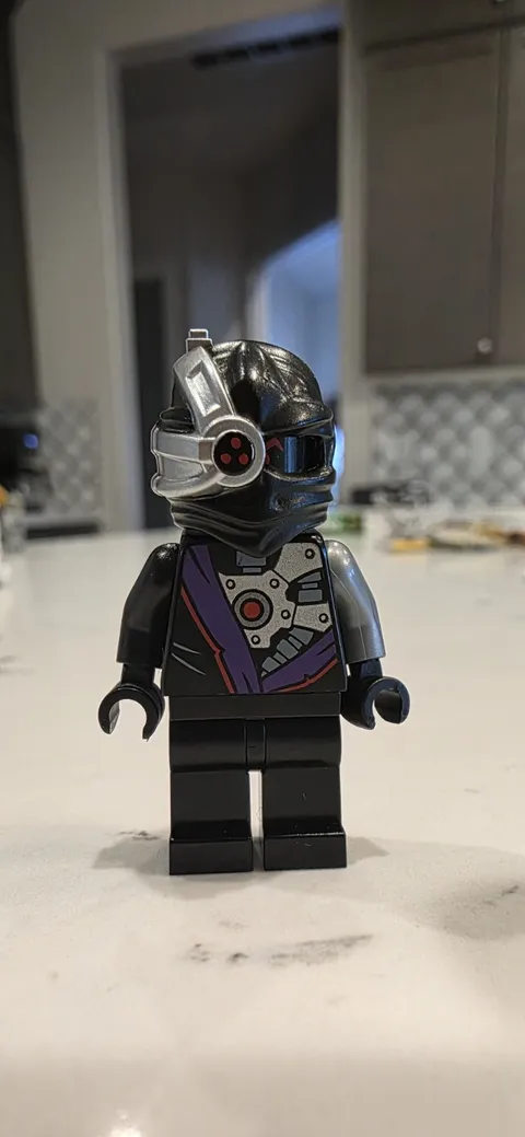LEGO Ninjago Minifigure Nindroid Warrior (Genuine)