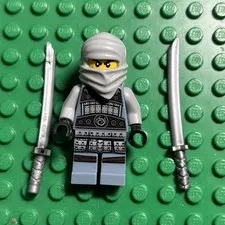 LEGO Ninjago Ash Minifigure Elemental Master of Smoke 853687 njo0298 Grey Ninja