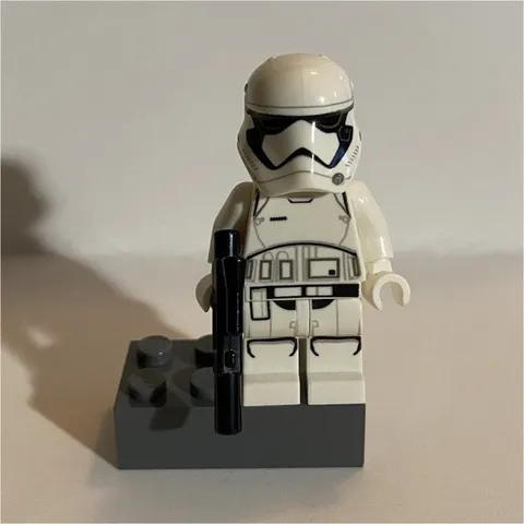 LEGO Star Wars Minifigure Lot of 9 Stormtrooper & Troopers. Perfect condition 