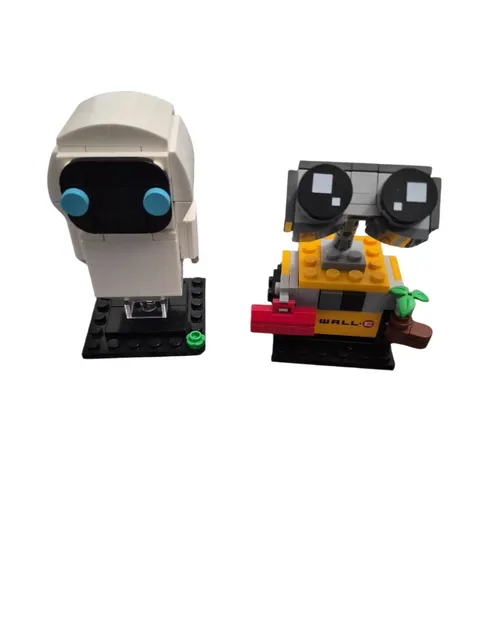 LEGO BRICKHEADZ: Disney Eve & Wall-E (40619) 3 Inch Tall