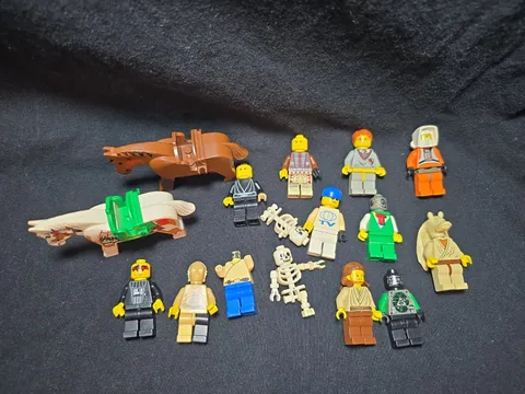 LEGO Minifigures-Lot of Various Figures/Torsos/Animals-Authentic LEGOs