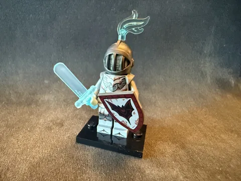 LEGO 71025 CMF Series 19 Fright Knight Minifigure col19-3 Complete New Castle
