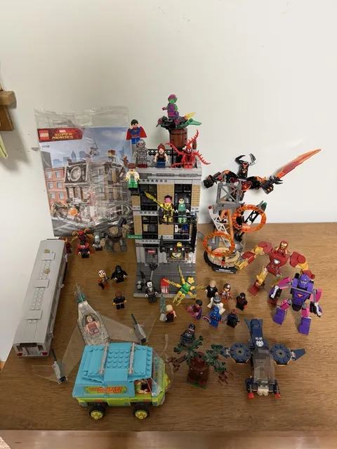LEGO LOT SANCTUM SANCTORUM COMPLETE W/ MANUAL X-MEN SCOOBY DOO STAR WARS DC LOT