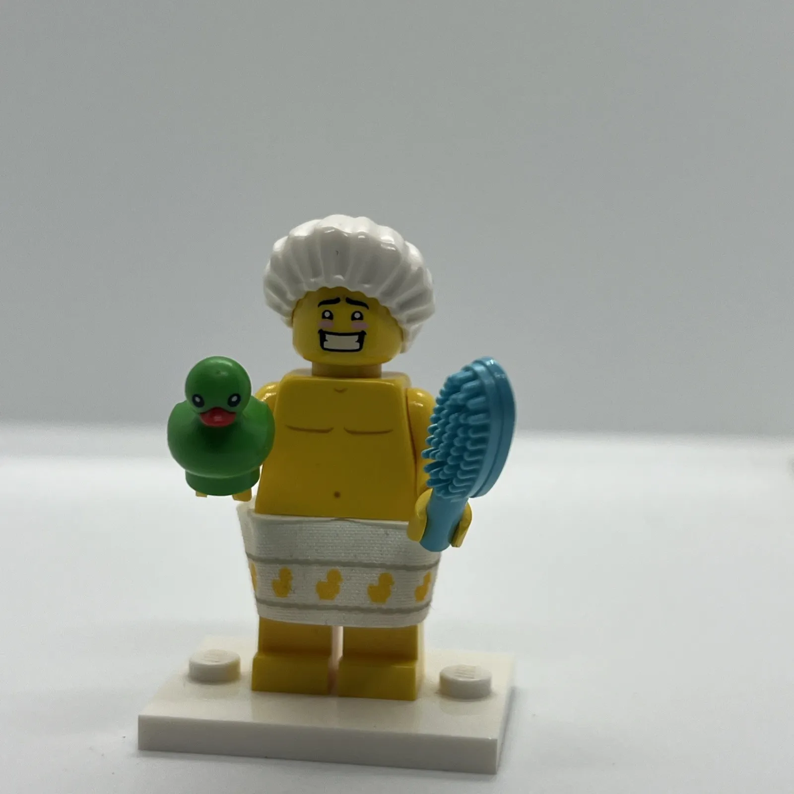 LEGO: Shower Guy (COL342) - From CMF Series 19 (2019) - RETIRED!