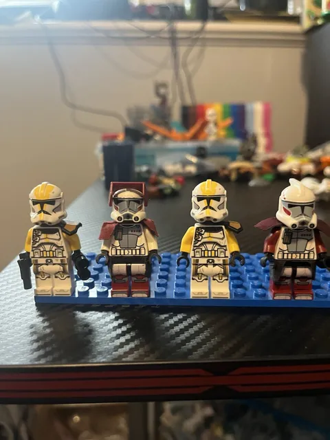 LEGO Star Wars Clone Trooper Minifigure Lot of 4 clones arc/arf
