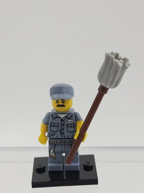 LEGO Series 15 Collectible Minifigures 71011 - Janitor