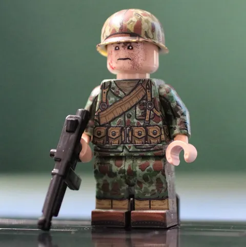 LEGO Minifig Co. Custom WW2 USMC Soldier With BrickArms