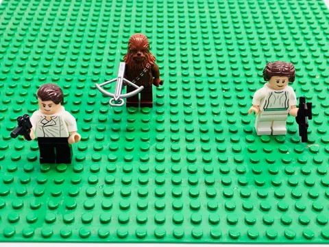 LEGO Star Wars Minifigure Lot Han Solo, Chewbacca, Princess Leia Genuine