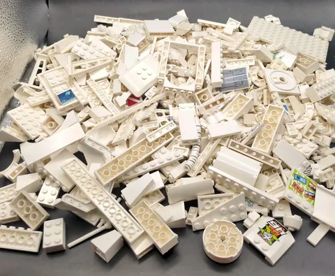Lego Bulk Lot Assorted Bricks and Pieces Approx 1.5 Pounds Color: White
