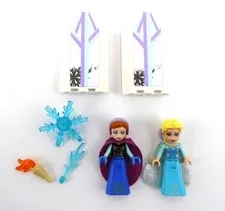 Lego Disney Friends Frozen Princesses Elsa and Anna with Capes and Accessories