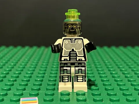 Lego Exploriens Droid Minifigure sp010a 6958 6982 Space