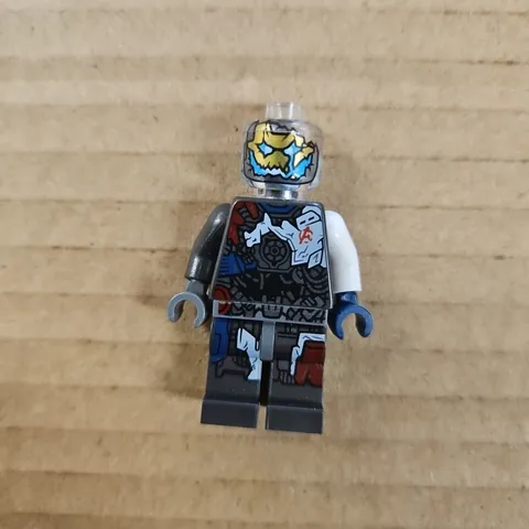 LEGO MINIFIGURE MARVEL ULTRON MK1 76038