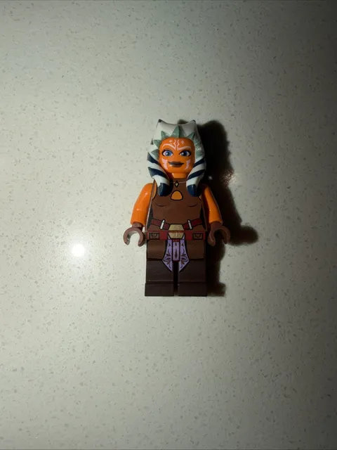 LEGO Star Wars Ahsoka Tano Clone Wars Padawan Minifigure SW0452