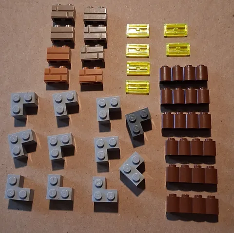 LEGO Parts: 8 bricks, 6 logs, 11 corners, 6 neon yellow.