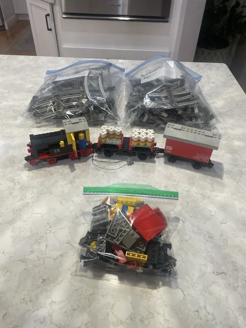 LEGO Train Steam Cargo Train Set 7722 Not Complete/Tested Vintage As Seen 1 Fig