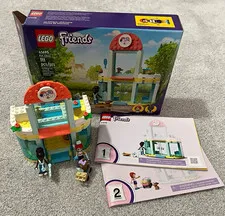 LEGO Friends Pet Clinic 41695 Pets Set 111 Pieces Complete w/ Box & Instructions