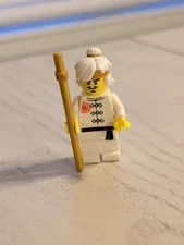 LEGO NINJAGO Hunted Minifigure - Teen Sensei Wu in White Training Gi