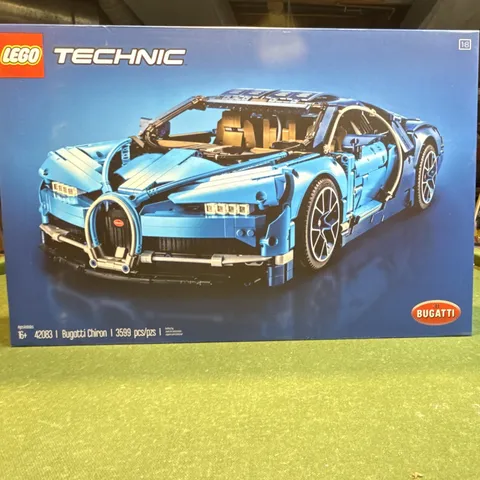 LEGO Technic Bugatti Chiron 42083 Complete Set 3599 pcs Ages 16+