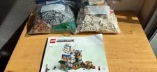 LEGO Minecraft Set 21188 The Llama Village Retired 99% Complete. Color Sorted.