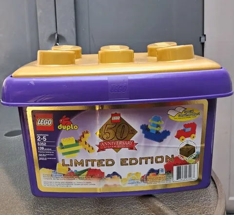 LEGO DUPLO 5352 50th Anniversary Limited Edition Purple/Gold Storage Bin