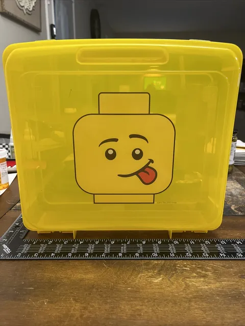 Lego - Yellow Project Case - Collectors Organizer Storage Minifig - Silly Face